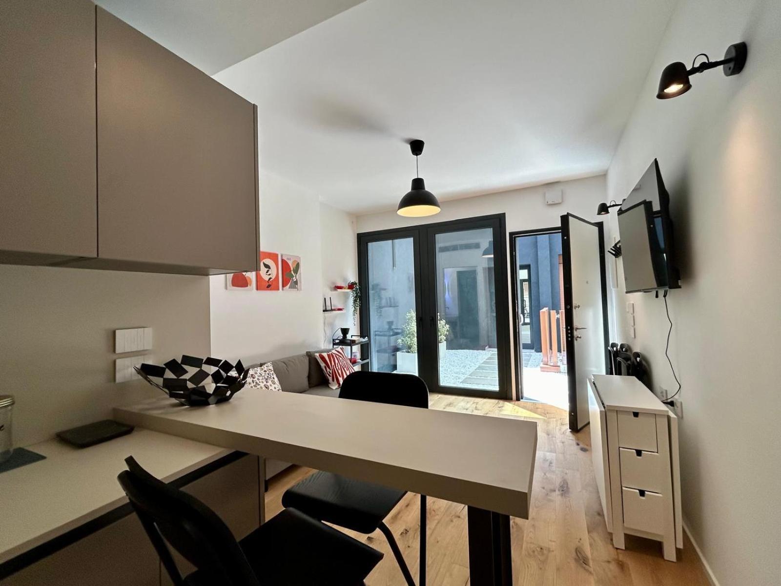 Kibilu Luxury Apt With Terrace, Isola District And Near Garibaldi Station ميلان المظهر الخارجي الصورة
