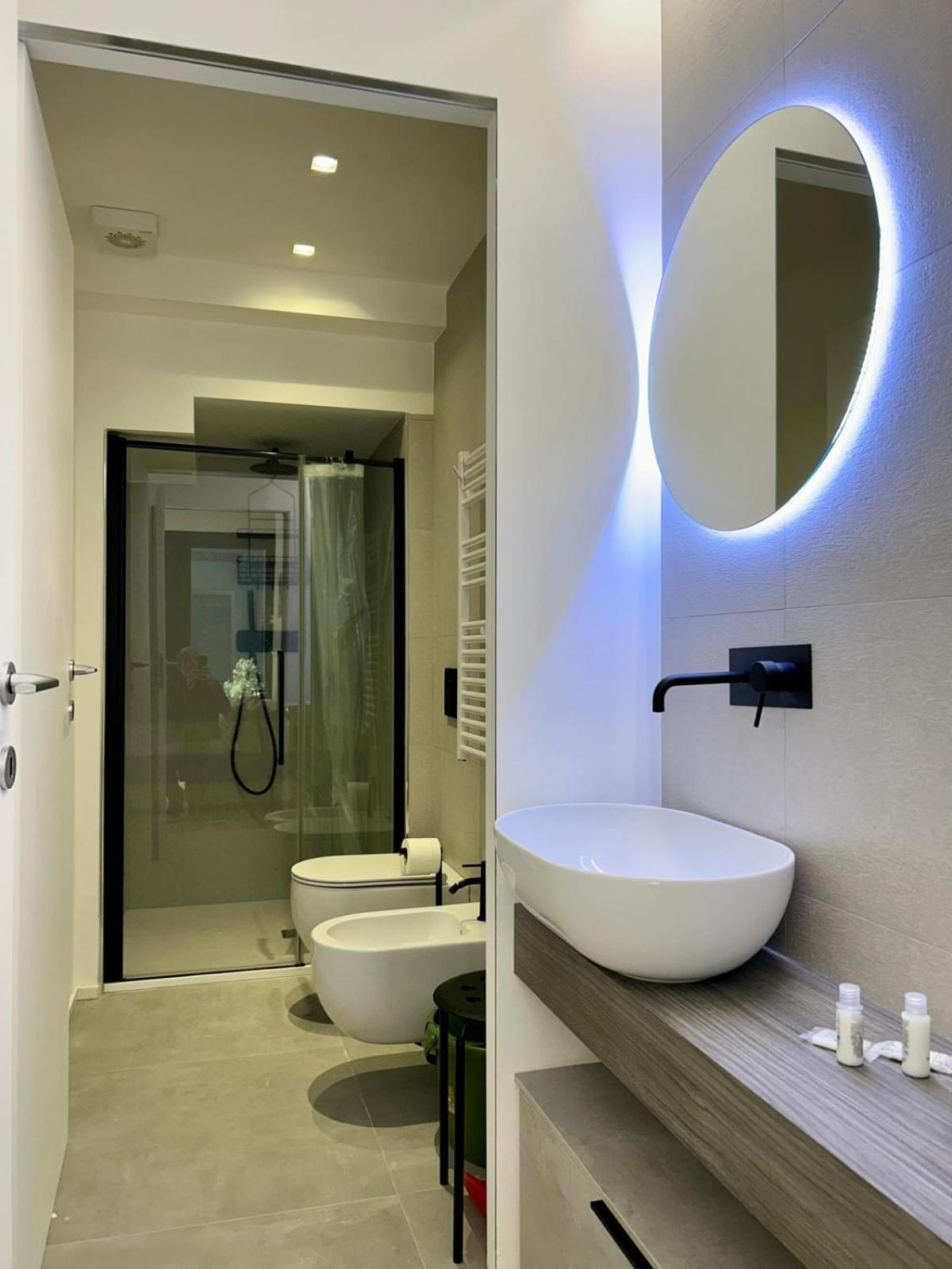 Kibilu Luxury Apt With Terrace, Isola District And Near Garibaldi Station ميلان المظهر الخارجي الصورة