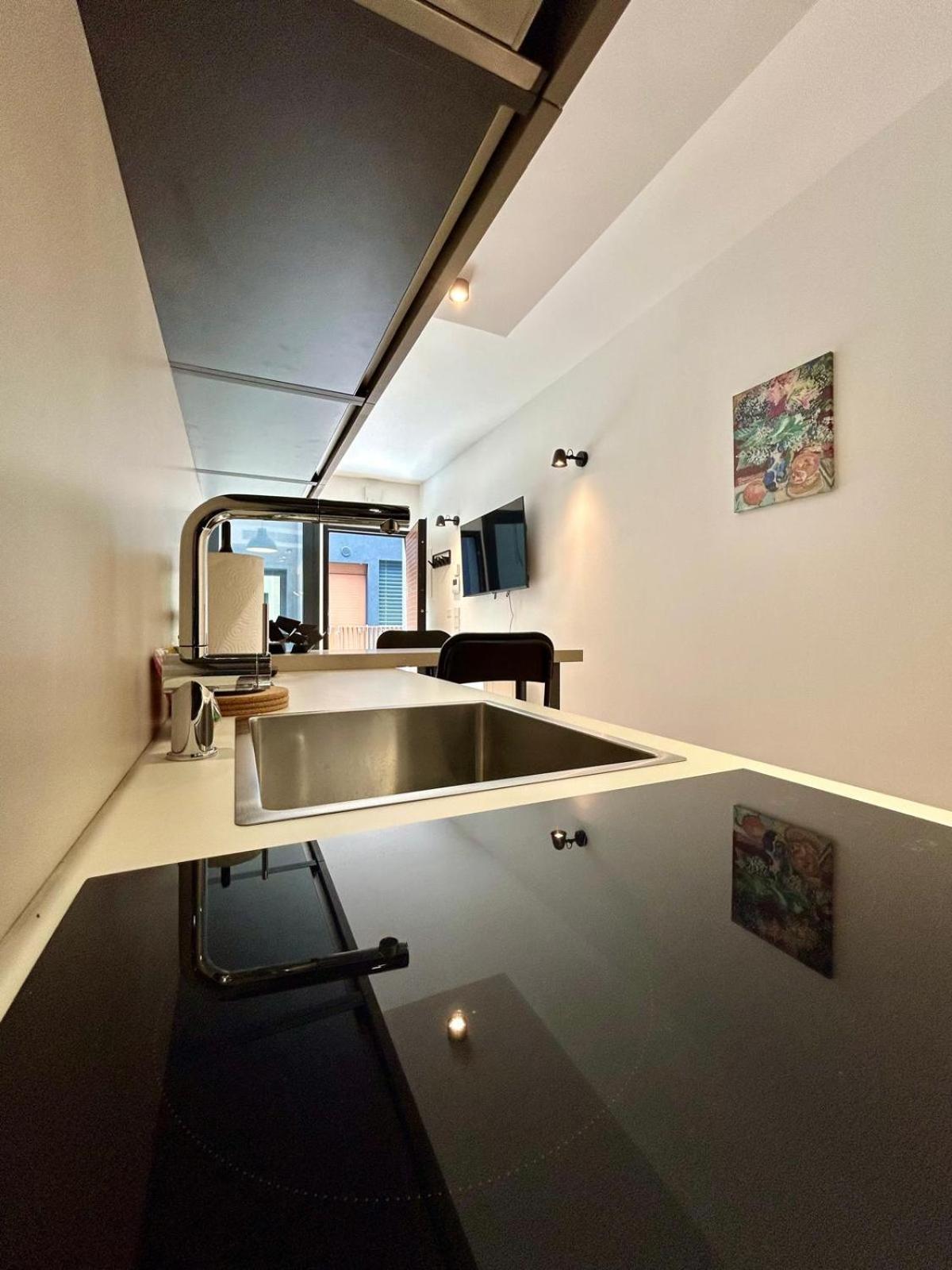 Kibilu Luxury Apt With Terrace, Isola District And Near Garibaldi Station ميلان المظهر الخارجي الصورة